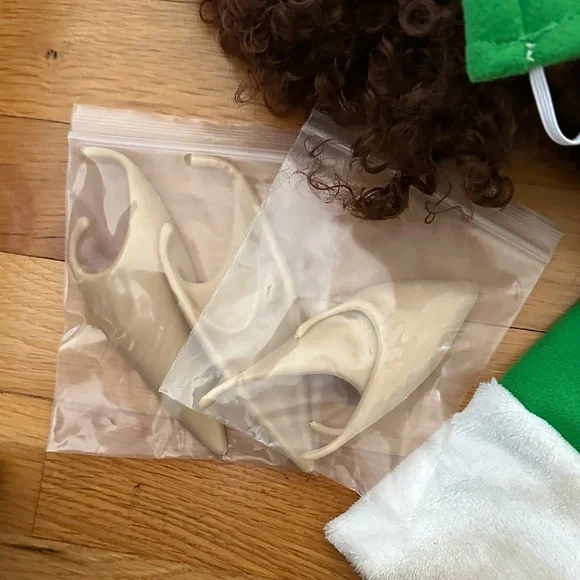 Festive Elf Costume for Kids - Green and Yellow - Picture 2 of 7